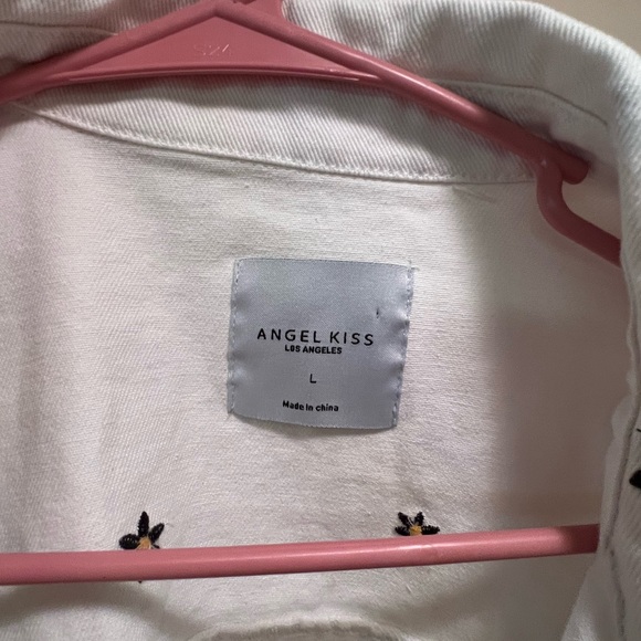 Angel Kiss White Denim Jacket with Floral Embroidery - Picture 4 of 6